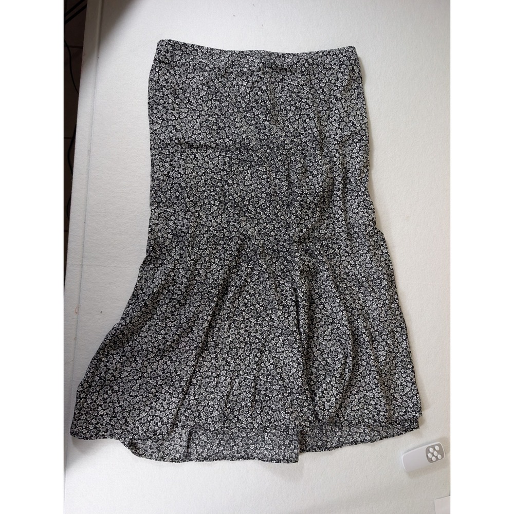 Christopher & Banks Floral Midi Skirt Black White Elastic Waist Size 16 NWT